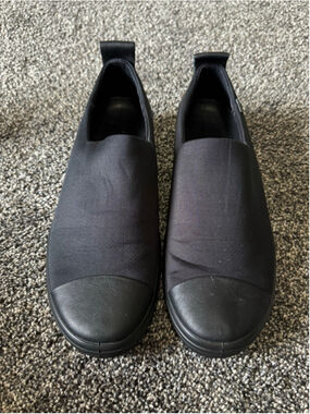 Wonen’s ECCO SOFT 7 WEDGE Gore-Tex Slip-On Shoes Black Size 12